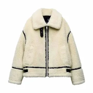 Adriana – Soft plush texture – Teddy coat