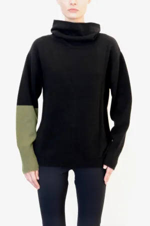 Cashmere Turtle Neck Color block sleeve Sweater - WALDORF