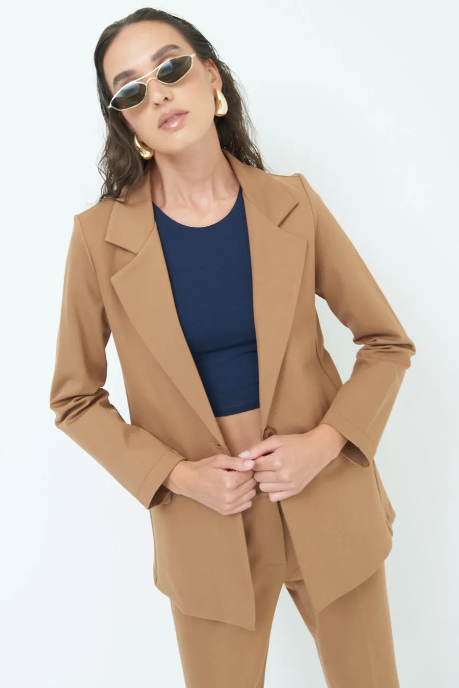 Chic tailored jacket with pockets wholesale