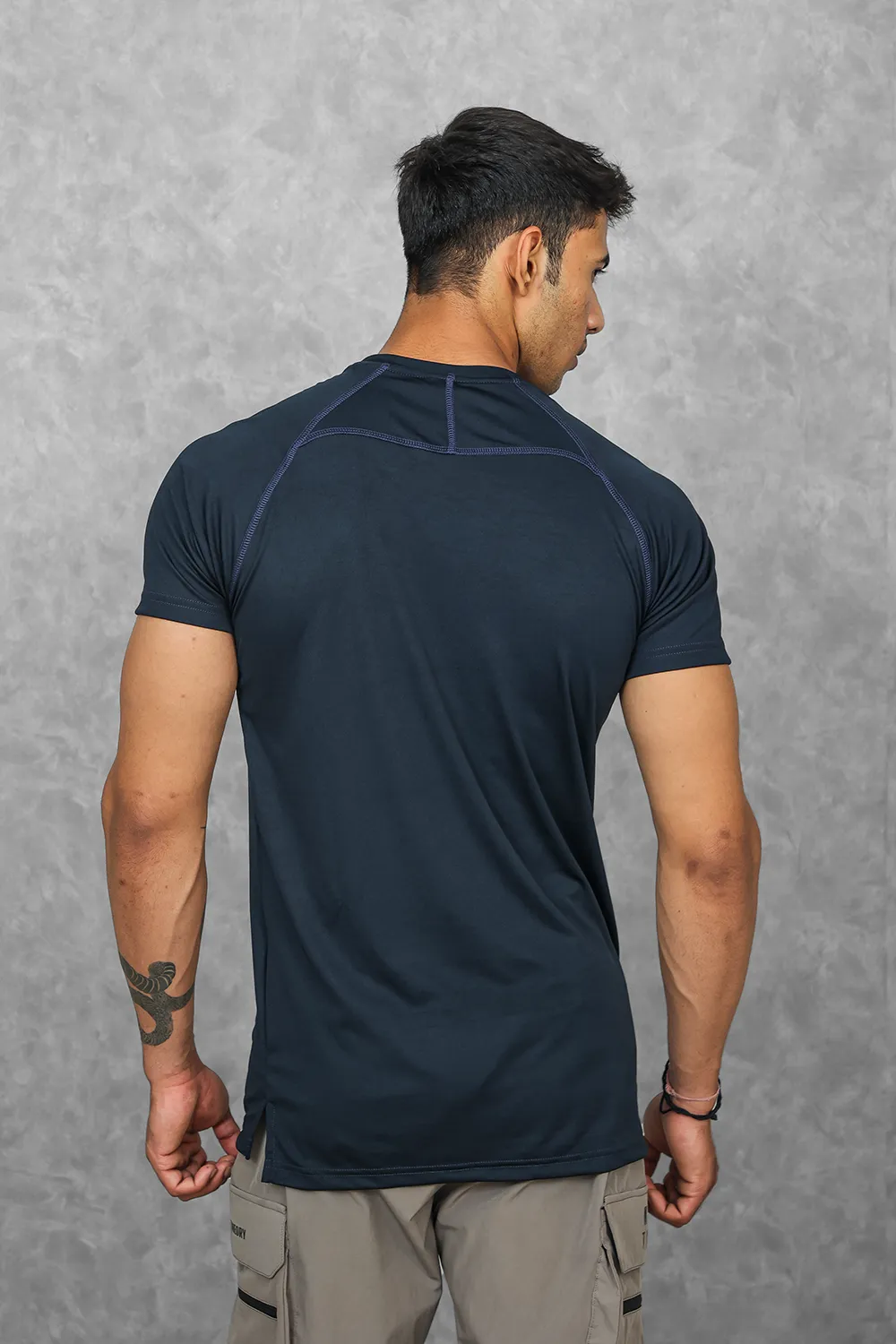 Insignia T-Shirt - Navy