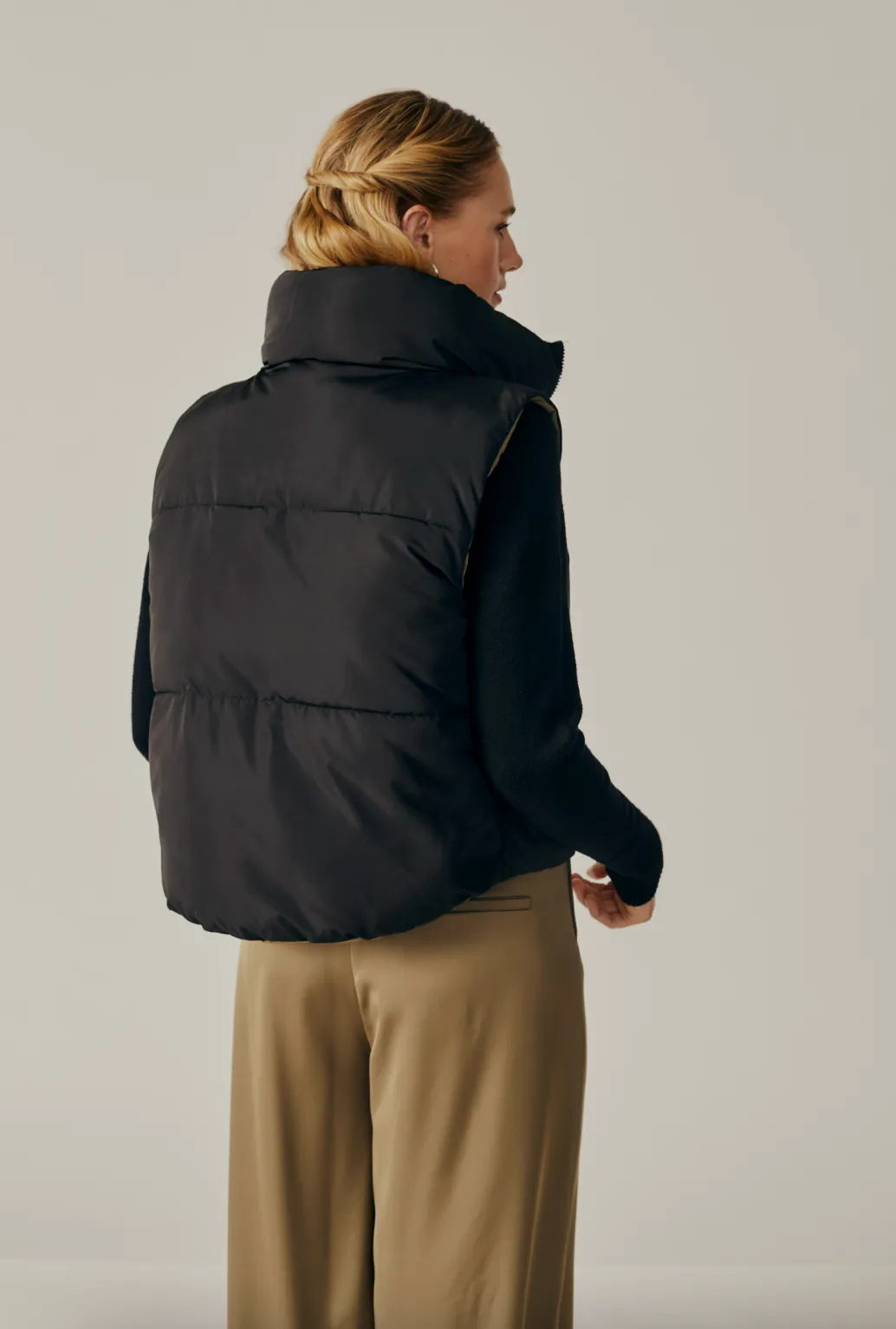 Kansas Reversible Puffer Vest - Black / Army